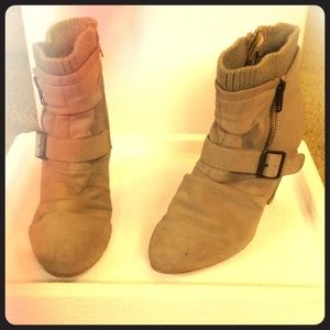 Used pair of Qupid booties